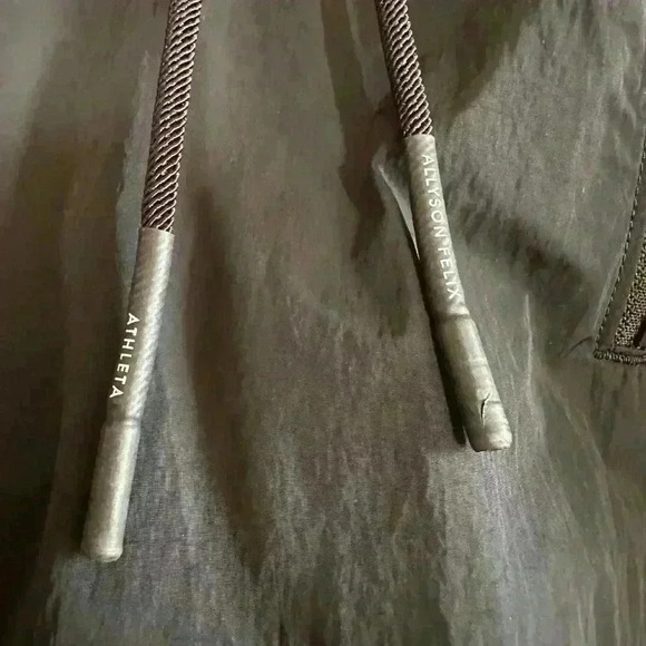 Athleta x Allyson Felix Women's Legend Lux half-Zip Crop Jacket Black Size XS - Picture 7 of 13